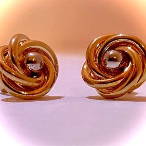 Gold color cuff links